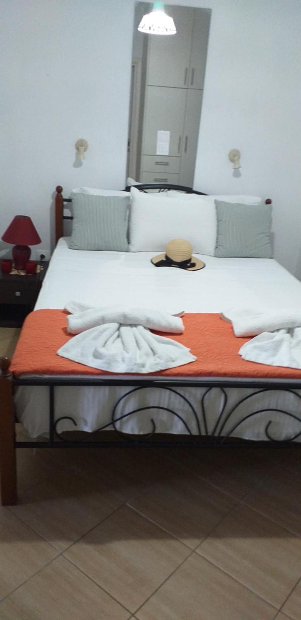 Aparthotel Marena 1 à Makrýgialos Extérieur photo